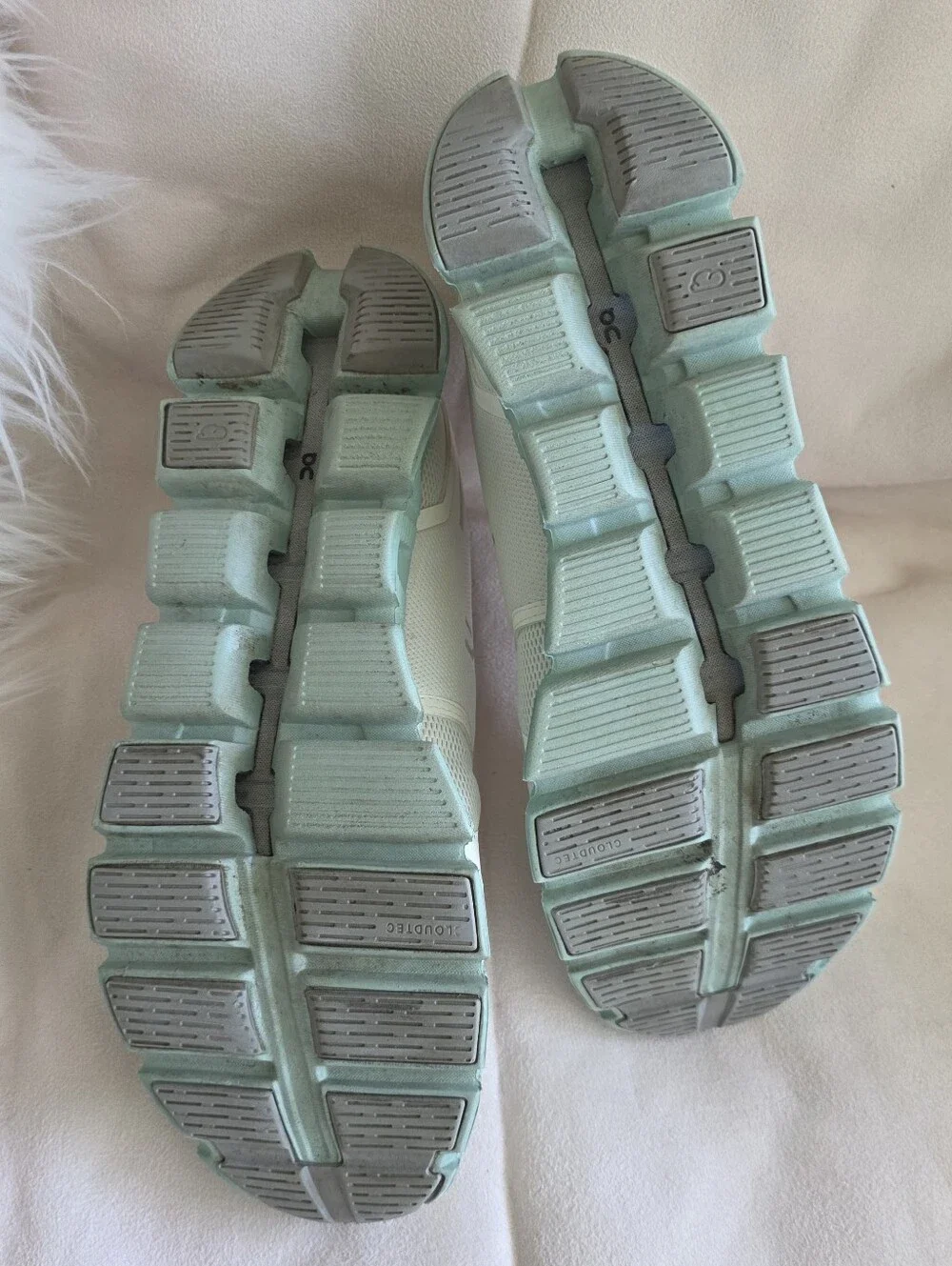 On Cloud 5 Running Shoes/Sneakers Size 10